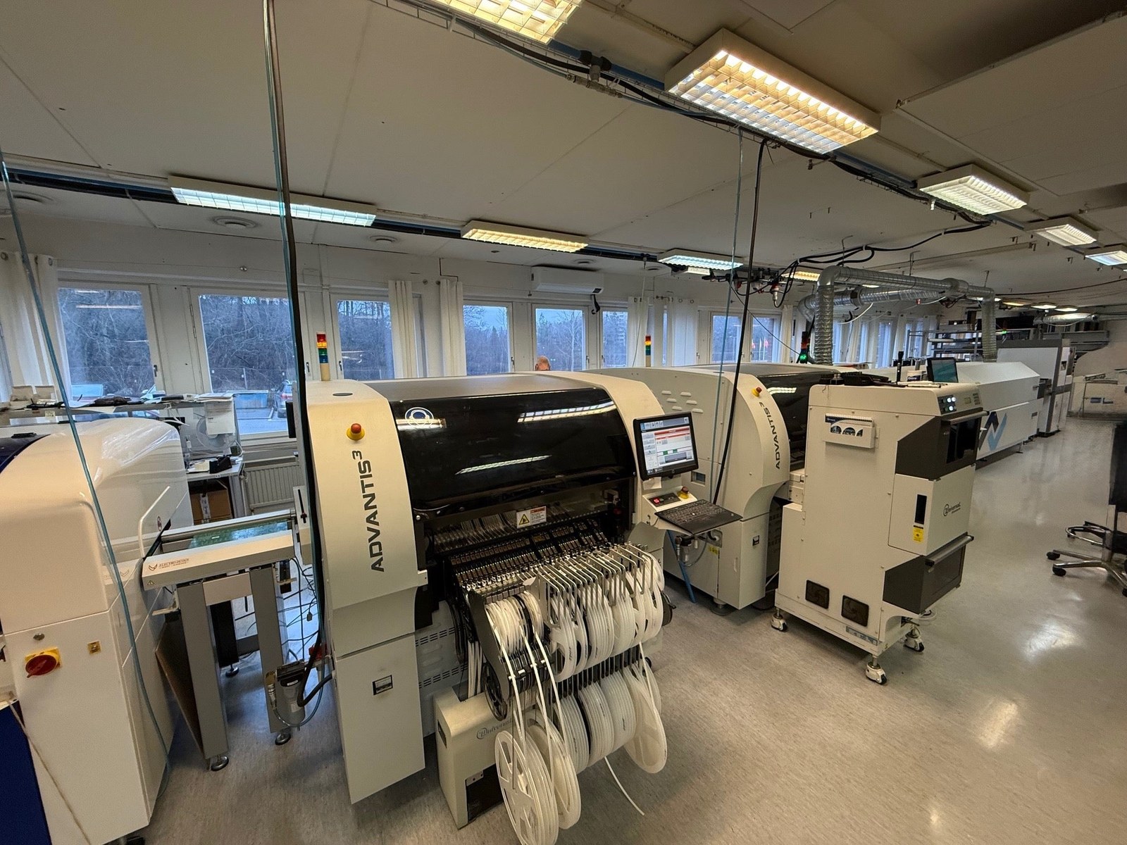 Machine pick-and-place pour prototypage rapide de cartes électroniques